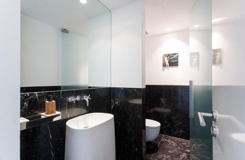 Merces Apartment | Florez Townhouse