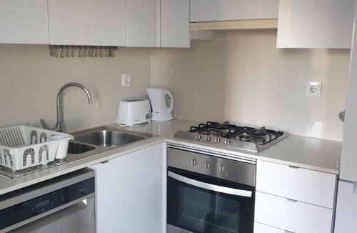 Casal da Ladeira Apartment | Free parking & Self check-in & 5min walk subway