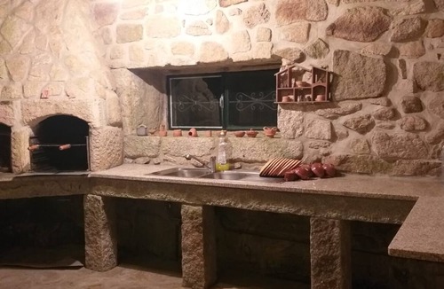 Covas Other | Full-Service Farmhouse with Pool