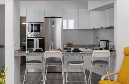 Sao Pedro House | Funchal Oh My! - Cozy Stay with Terrace