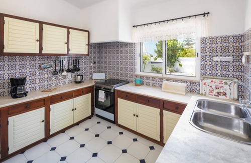Vale de Covo House | Garden House- Pool, Self Check-in, Private Entrance