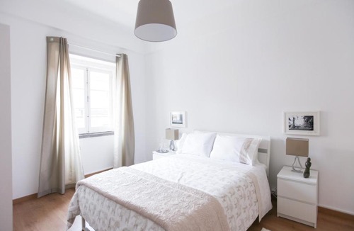 Sao Sebastiao da Pedreira Apartment | Glamorous Apartment Park Ed VII