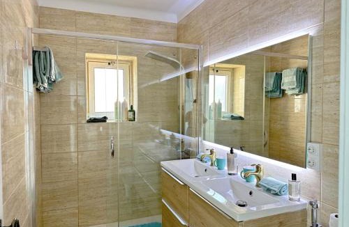 Parede Apartment | Go surf