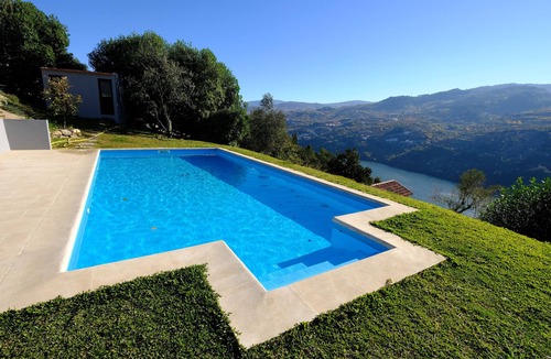 Santa Cruz do Douro Cottage | Gold Valley Peacefull House with beautiful river view, parking, wifi