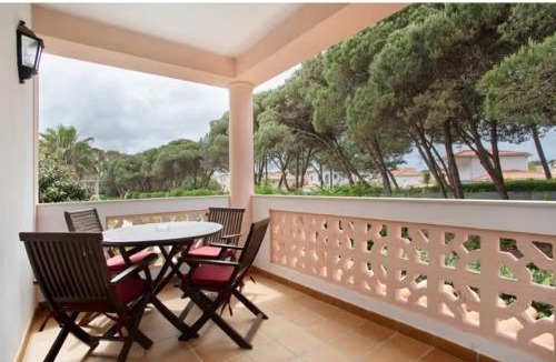 Praia del Rei Apartment | Good vibes