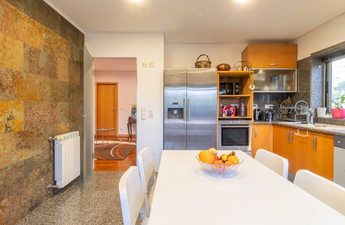 Gondomar Villa | Gorgeous villa Looking to Douro