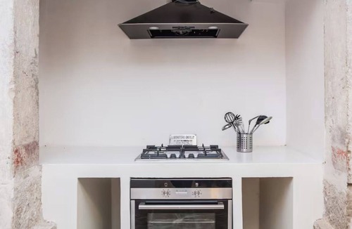 Se Apartment | Grand Historic Alfama Apartment, 4BR, 2WC