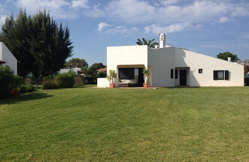 Santa Luzia Villa | Great house on the beach