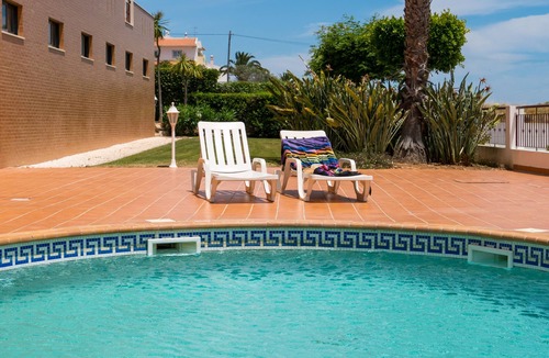 Albardeira Apartment | Great spacious apartment with views and shared Swimming-pool.