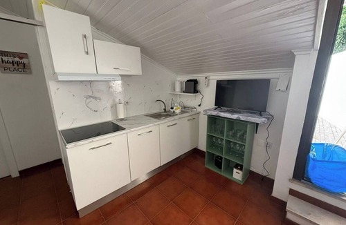 Triana Apartment | GuestHouse AL Santa Catarina, room A, Alenquer