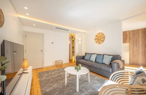 Encarnacao Apartment | GuestReady - Condessa Peony
