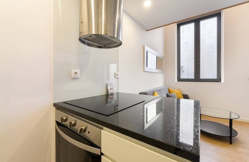 Cedofeita Apartment | GuestReady - King's Retreat