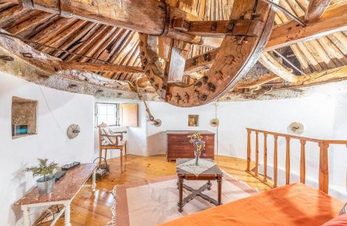 Sao Joao das Lampas House | GuestReady - Lampas Wind Mill