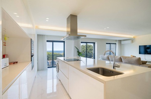 Vila do Conde Apartment | GuestReady-Luxury Beachfront Retreat