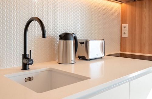 Lumiar Apartment | GuestReady - Maleo Living Apartments - 10C1