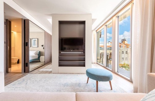 Misericordia Apartment | GuestReady - Midcentury Studio with Balcony in Santos 501