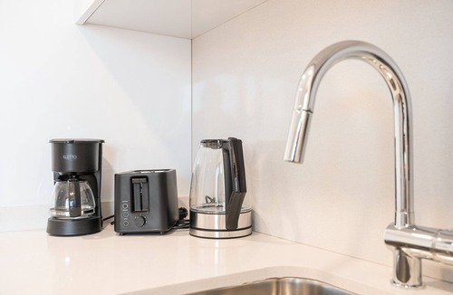 Arvore Apartment | GuestReady - Modern retreat in Árvore