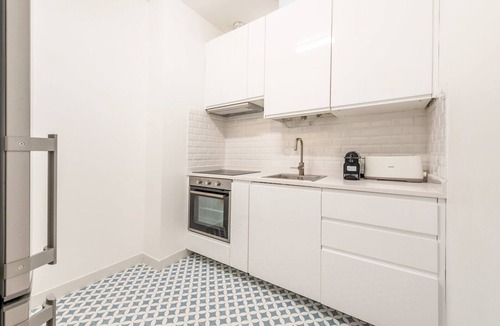 Restelo Apartment | GuestReady - Neoclassical building - Studio 1E