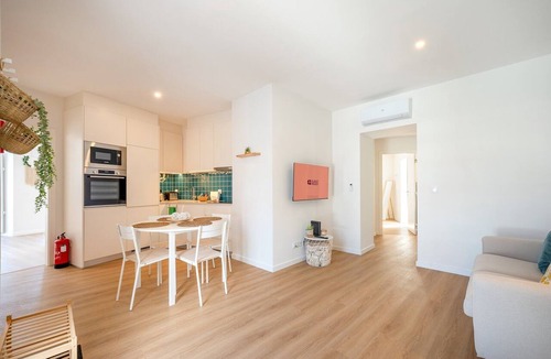 Alcochete Apartment | GuestReady - Riverside Retreat