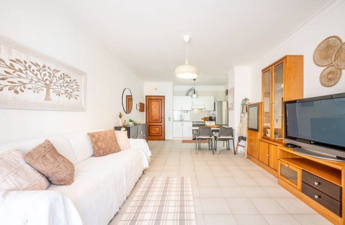 Costa de Caparica Apartment | GuestReady - Sunshine at Costa da Caparica