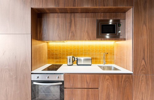 Braga Apartment | GuestReady - Santa Barbara Garden House 22