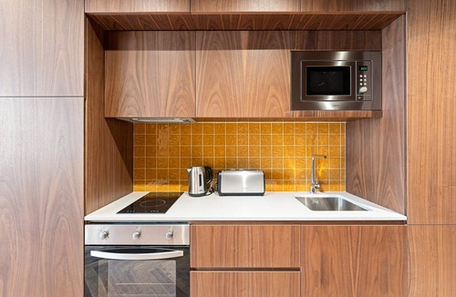 Braga Apartment | GuestReady - Santa Barbara Garden House 12