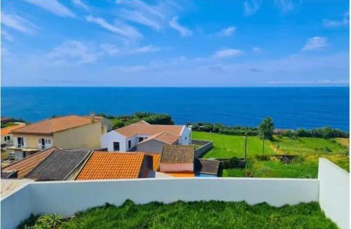 Relva House | GuestReady - Sunset House