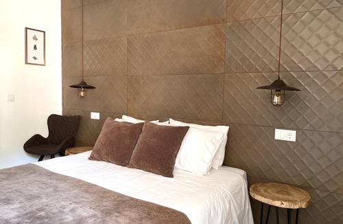 Nazare House | Guilhim Guest House