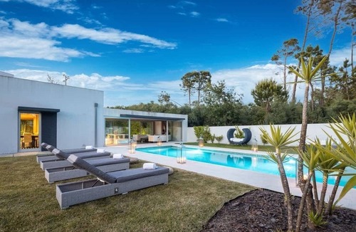 Viana do Castelo Villa | Habitos Lodge by Portugal Active I Beach and Town