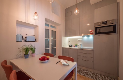 Socorro Apartment | Heart of Alfama - Where Alfama, Graça & Castle Meet