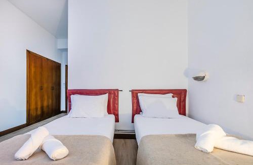 Fao Hostel | HI Ofir – Pousada de Juventude