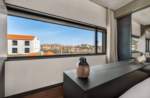 Santa Marinha Hotel | Hilton Porto Gaia