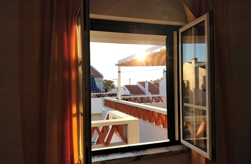 Santiago do Cacem House | Holiday home "Casa Lagoa Mar" next to the beach and lagoon, with private terrace and Wi-Fi