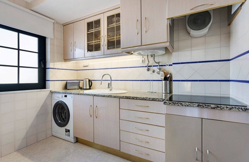 Alvor Apartment | Holiday Apartment "Dunas Mar" with Shared Pool, Balcony & WiFi