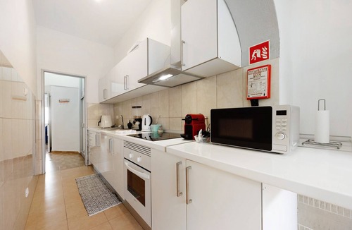 Lagos City Center Apartment | Holiday Apartment "Light House Lagos" near Beach with Private Terrace & Wi-Fi
