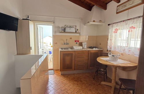 Salema House | Holiday Apartment at the Foot Beach
