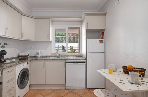 Santa Luzia Apartment | Holiday Apartment "T3 H Apt Hibisco" with Shared Pool, 2 Balconies & Wi-Fi