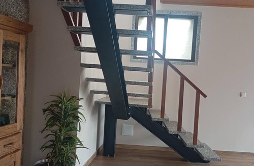 Agilde House | Holiday Home 'Agilde Ouro Verde' with Mountain View, Wi-Fi and Air Conditioning