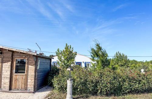 Cabeco de Aguia House | Holiday Home auf dem Lande in der Nähe des Strandes by Interhome