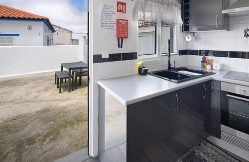 Nordeste House | Holiday Home 'Casa Do Pacheco' with Sea View, Wi-Fi and Air Conditioning