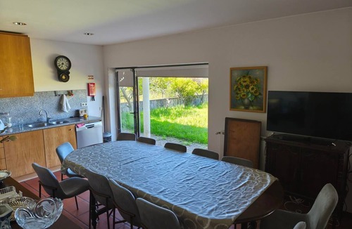 Lanhelas House | Holiday Home 'Do Rio' with Sea View, Private Garden and Wi-Fi