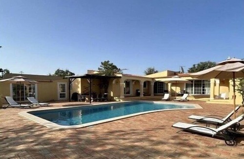 Figueiral House | Holiday home in Almancil with swimming pool