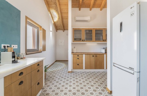 Baiona House | Holiday Home 'Ter Portela A Casa Do Mestre' with Mountain View, Shared Terrace and Wi-Fi