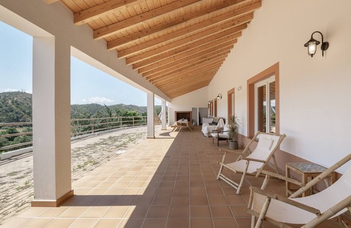 Baiona House | Holiday Home 'Ter Portela A Casa Do Mestre' with Mountain View, Shared Terrace and Wi-Fi