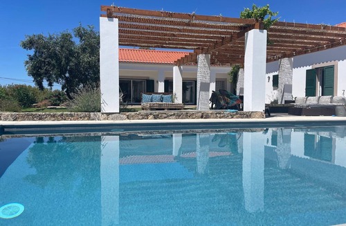 Santa Maria da Devesa House | Holiday Home 'Quinta das Rosas de Vide' with Mountain View, Private Pool and Wi-Fi