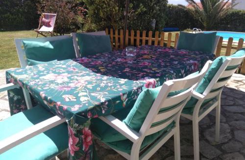 Azenhas do Mar House | Holiday Home Quinta do Mar mit Whirlpool by Interhome