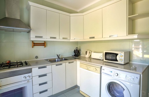 Quarteira House | Holiday Home Vilamoura with Pool near Beach