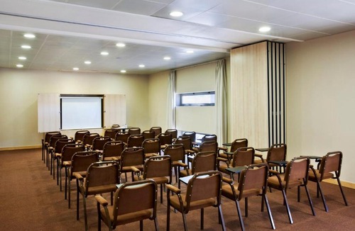Paco De Arcos Hotel | Holiday Inn Express Lisbon-Oeiras by IHG