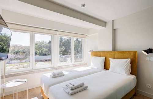 Sao Sebastiao da Pedreira House | Home Out Marquês Suites