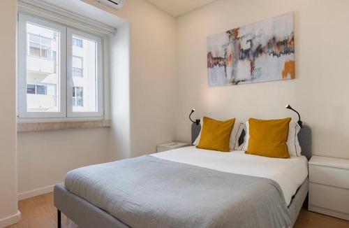 Santa Isabel Apartment | Homely 2BDR Apartment with Terrace by LovelyStay